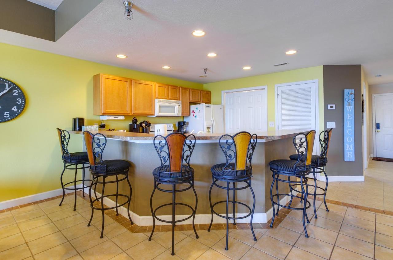 Lakefront Osage Beach Condo Balcony And Pool Access Exterior photo